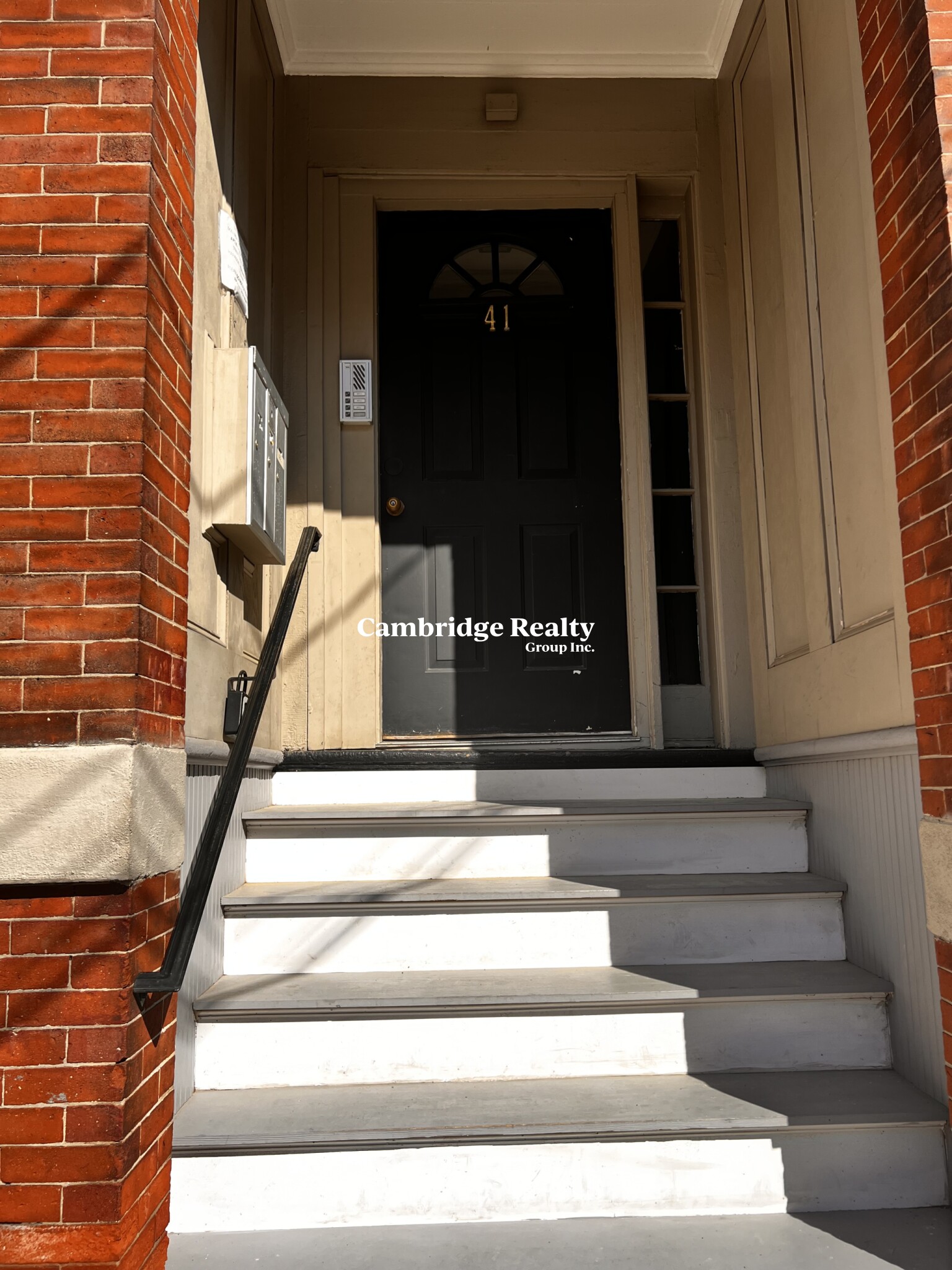 41 Crescent St, Medford Street / The Neck