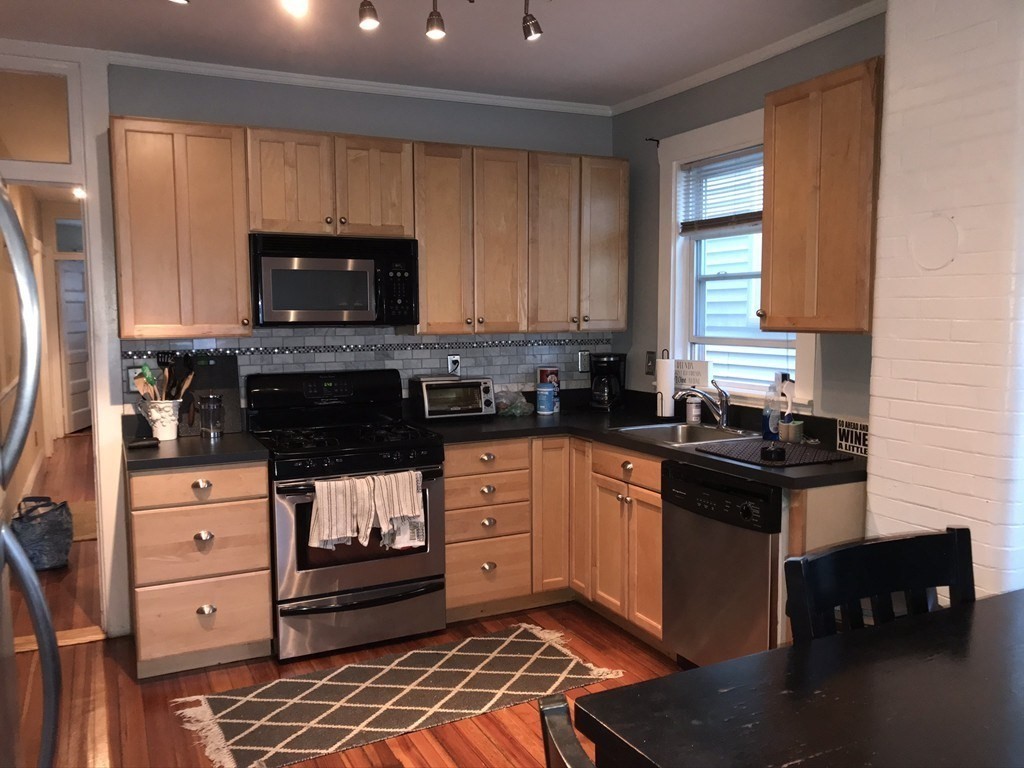 12 Winfield, South Boston