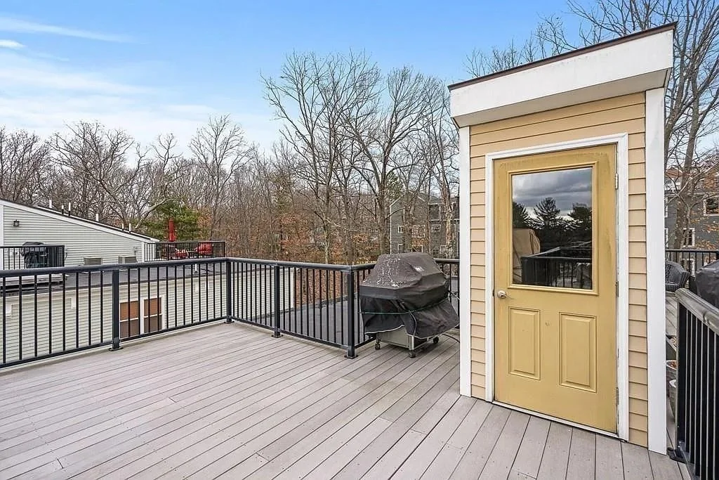 855 Lagrange St, West Roxbury