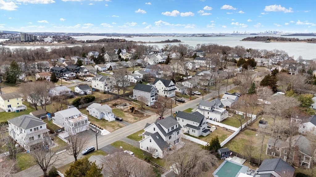 40 Foley Beach Rd, Hingham