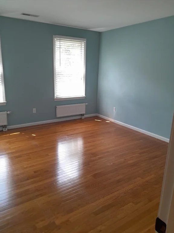 373 Littlefield Ln, Marlborough