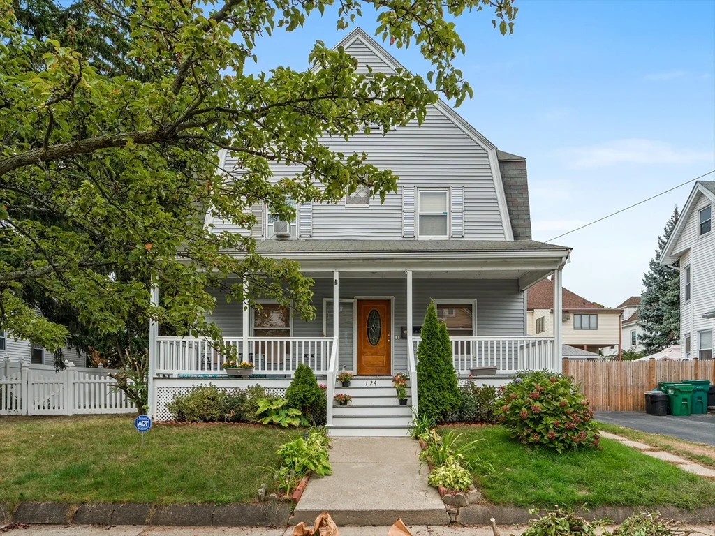 124 Sheridan Ave, Medford Hillside