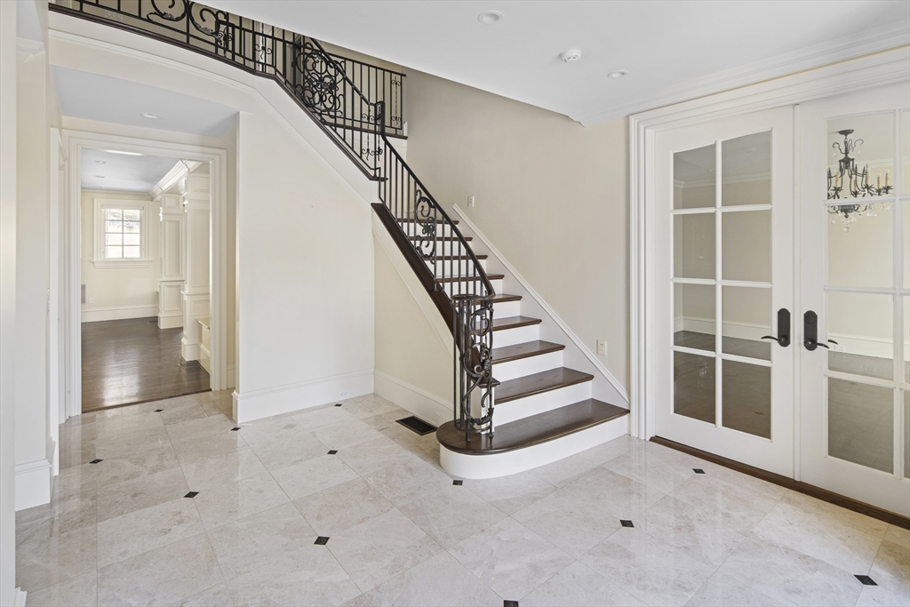 72 Drumlin Rd, Newton