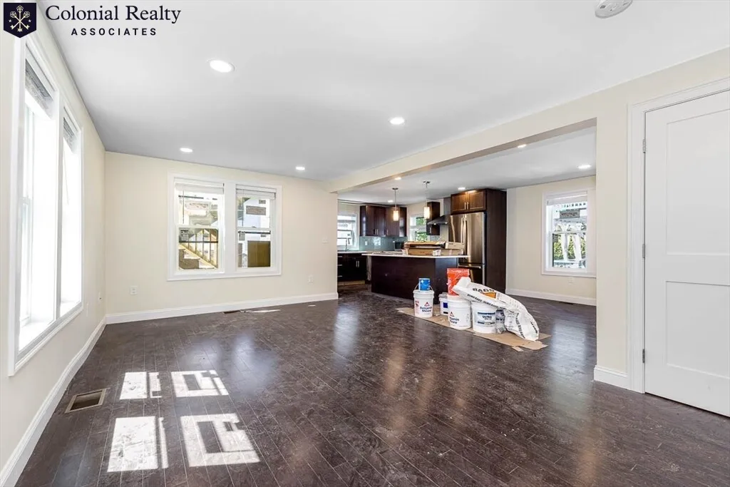 70 Stanley Ave, South Medford