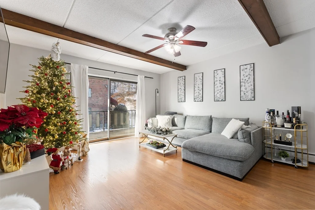 80 N Warren St, Woburn