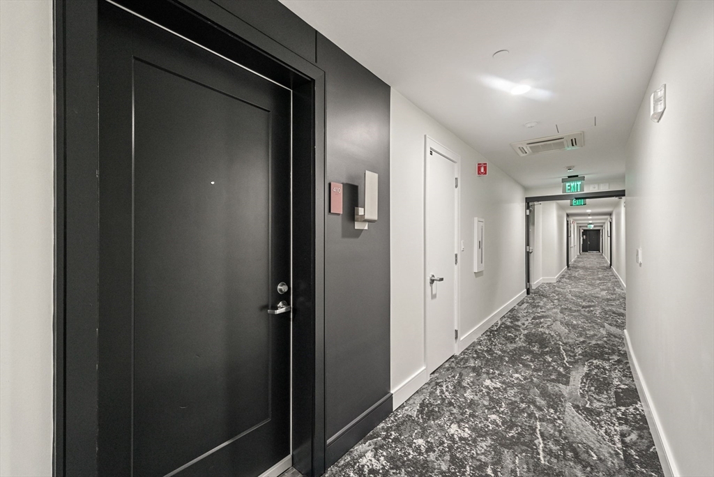 301 Border St, East Boston