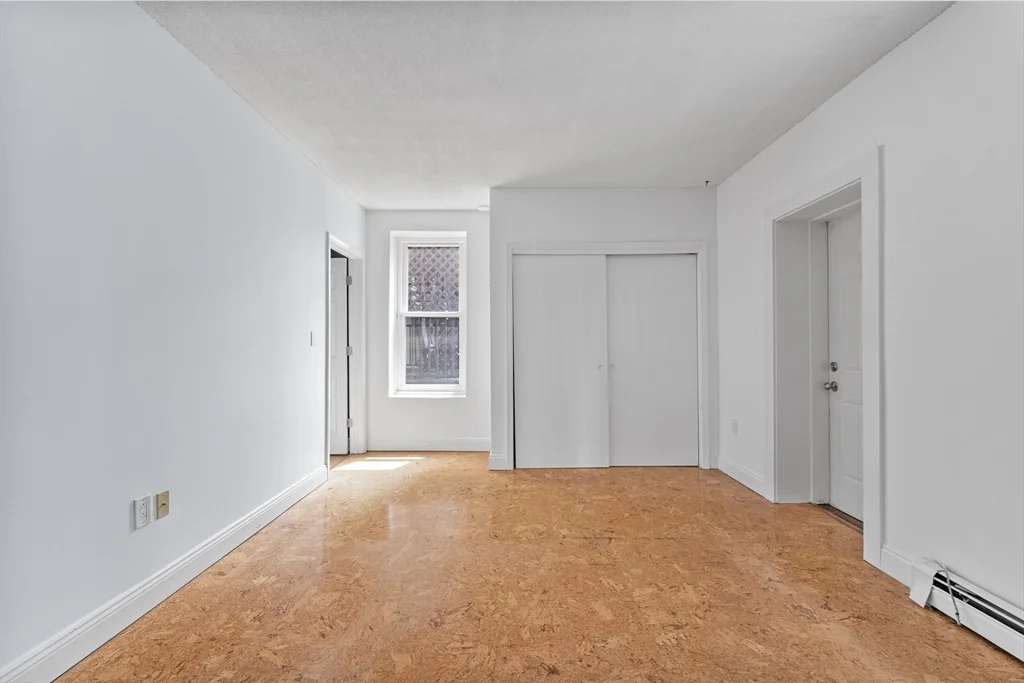 151 West 6th St, South Boston