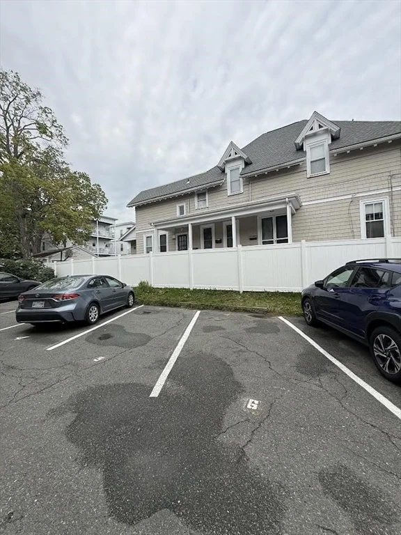 87 Cedar St, Malden