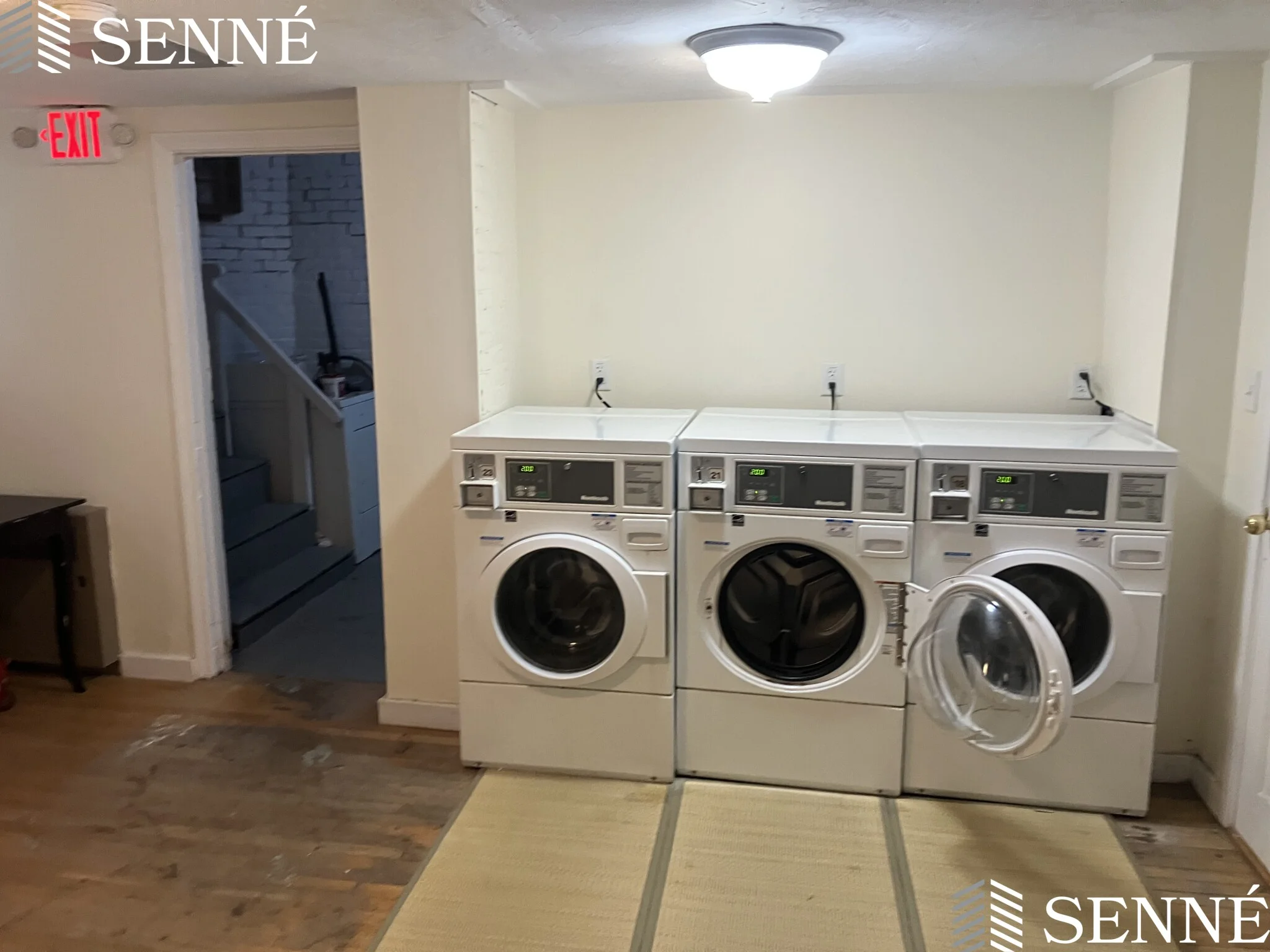 64 Vinal Ave, Union Square