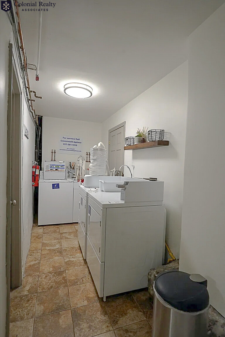 1322 Commonwealth Ave, Allston