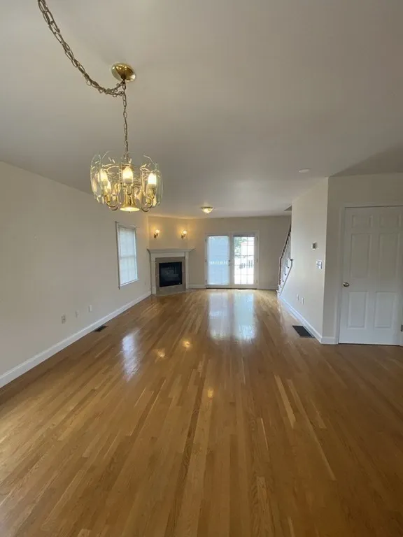 378 Washington St, Winchester