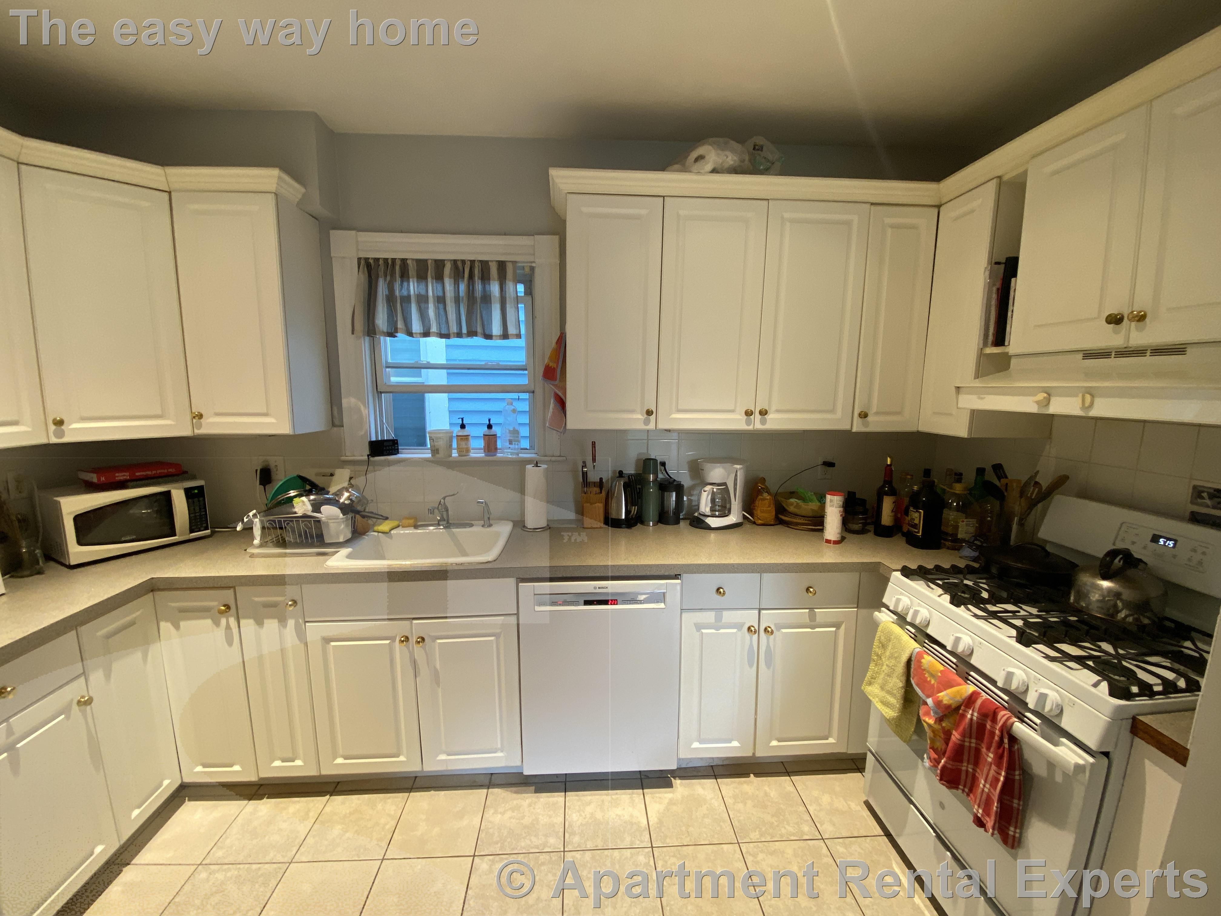 72 Allston St, Cambridgeport