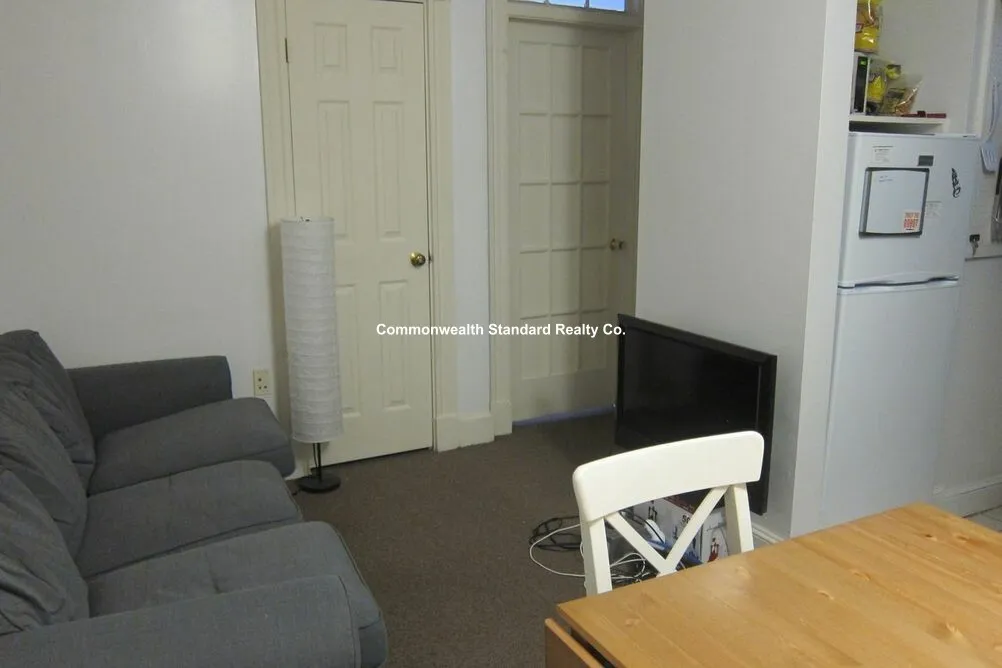 829 Beacon St, Fenway