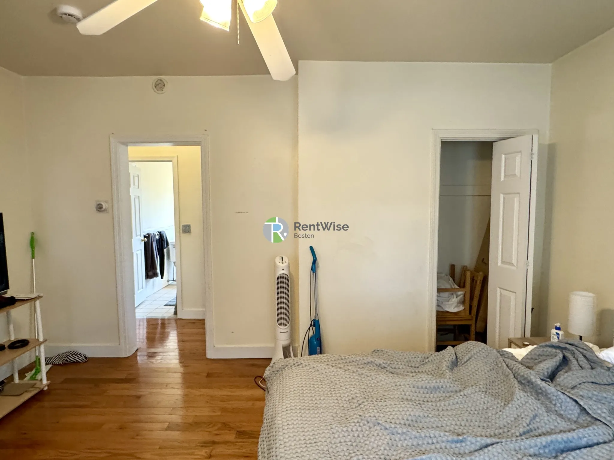 60 Walden St, Neighborhood Nine