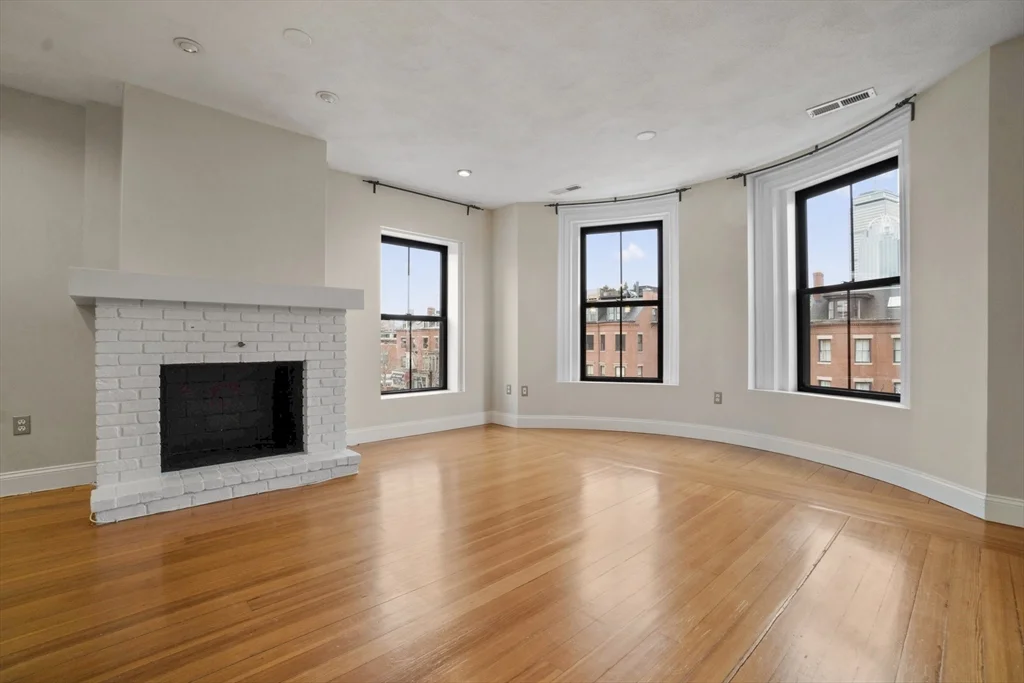 662 Tremont St, South End