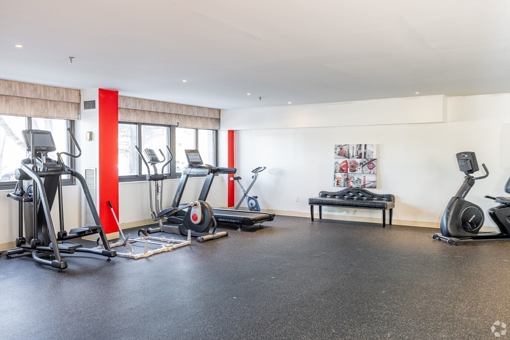 95 Audubon Rd, Wakefield