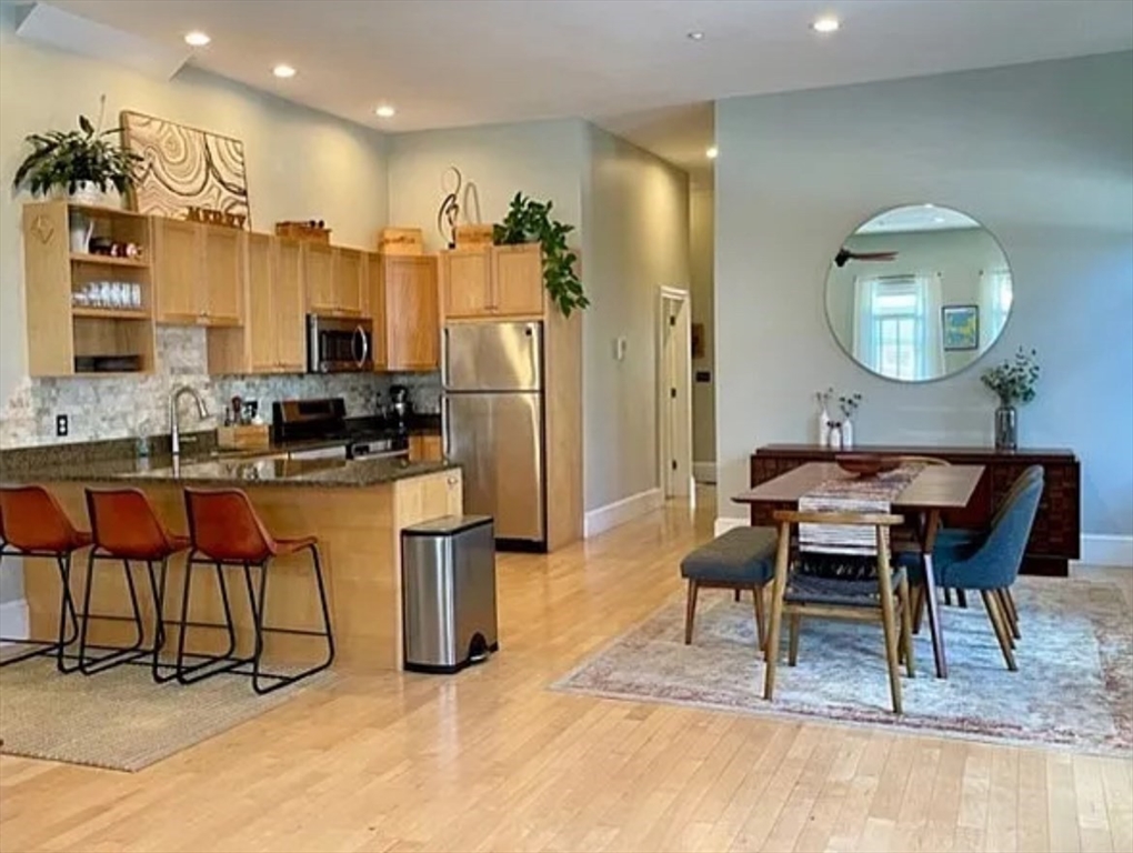 201 K St, South Boston