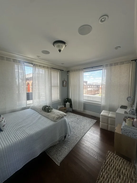 3 M St, South Boston
