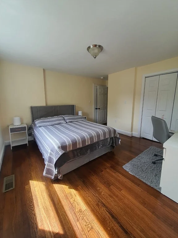 149 Lowell Ave, Newtonville