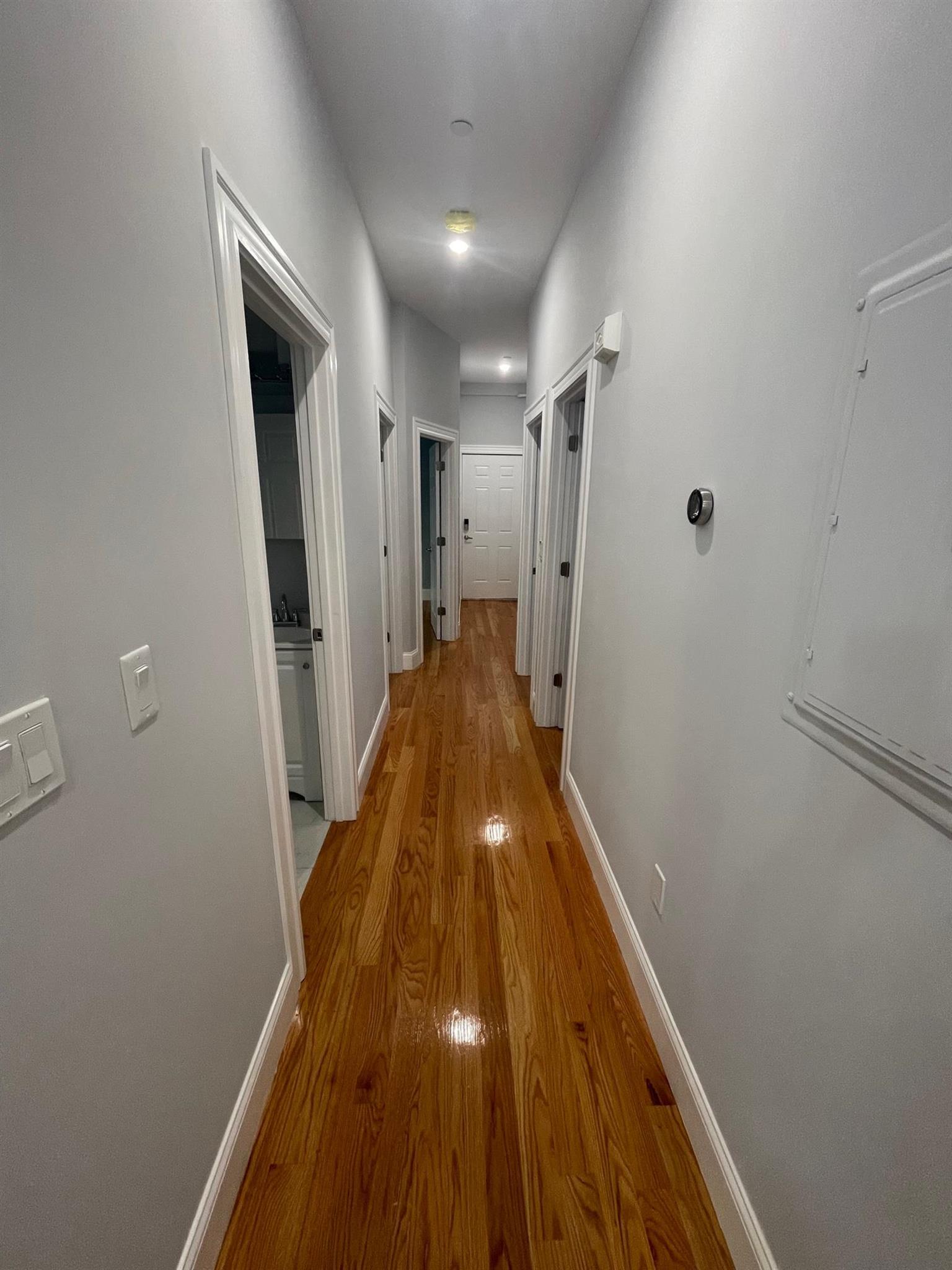 29 Alpine St, Powder House Square