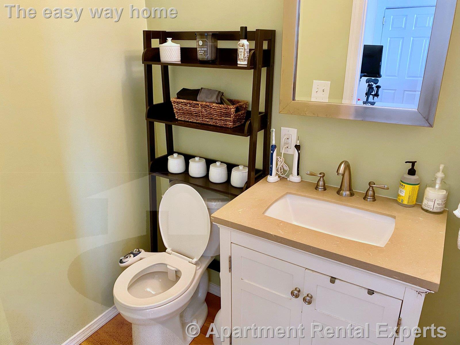 14 Rockland Pl, Malden Center