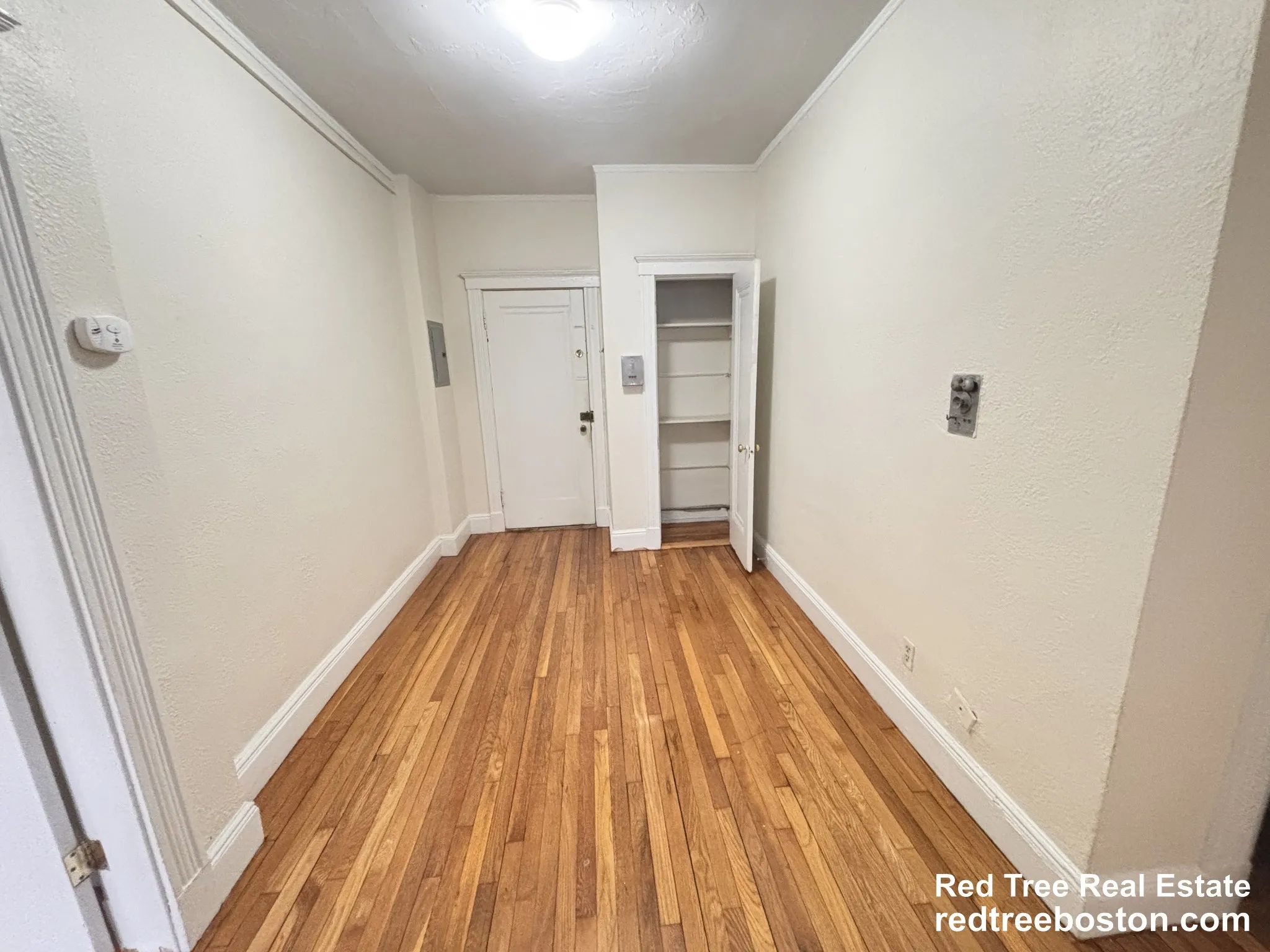 1800 Commonwealth Ave, Brighton