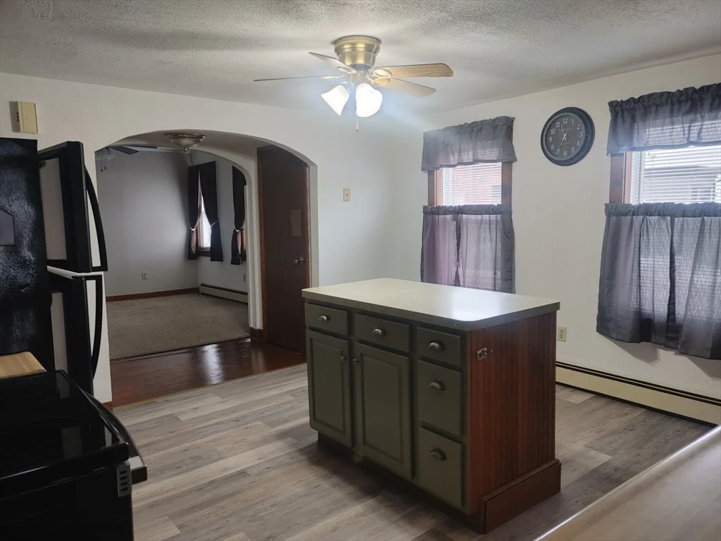 65 East St, North Attleboro