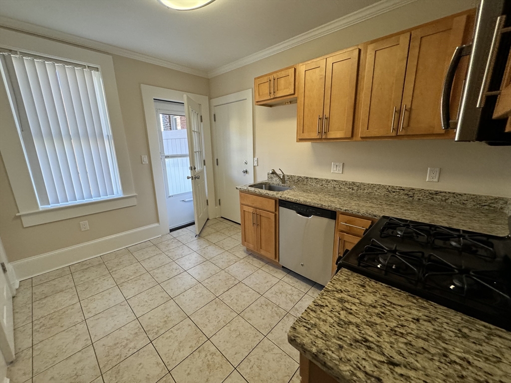 18 Short St, Corey Hill