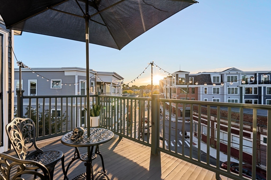 35 Somerset Ave, Winthrop