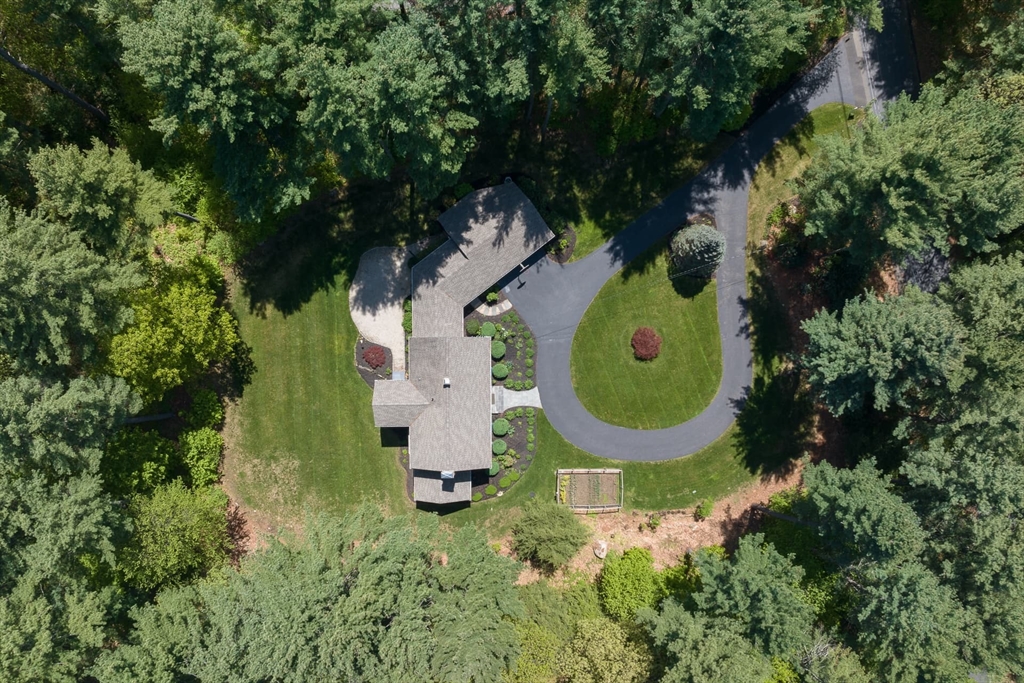 22 Bradford Rd, Weston