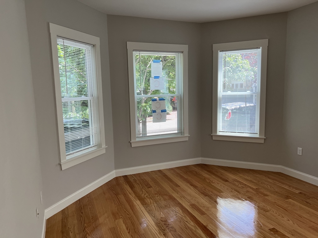 27 Dana St, Mid-Cambridge