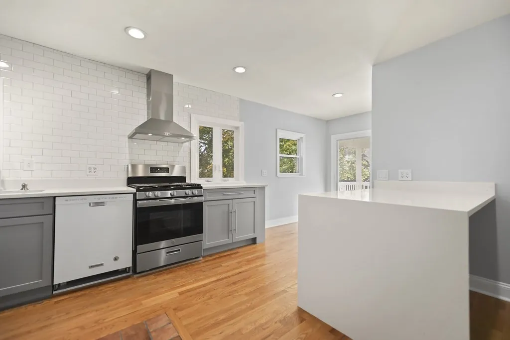 1004 South St, Roslindale