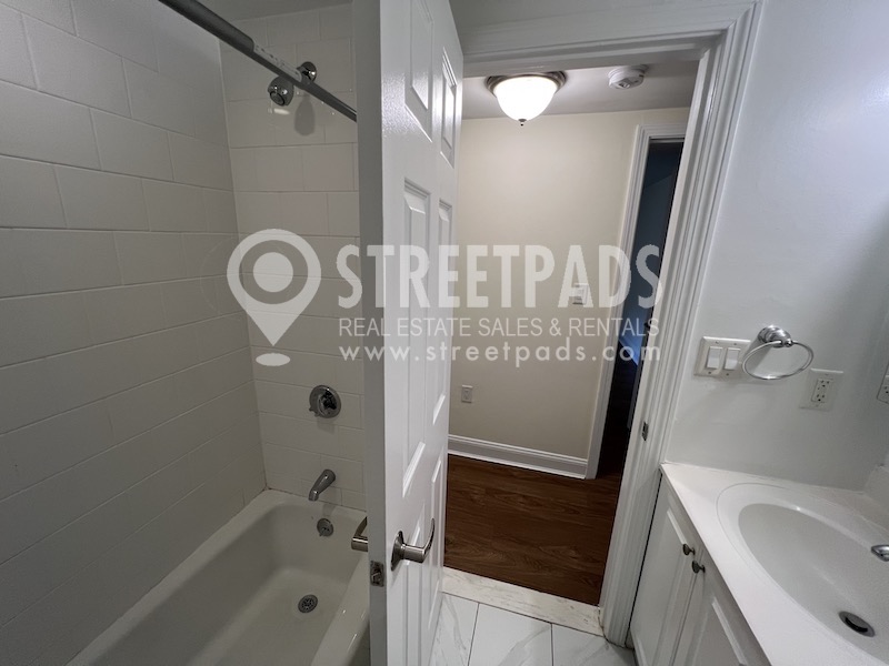 55 Langdon St, Neighborhood Nine