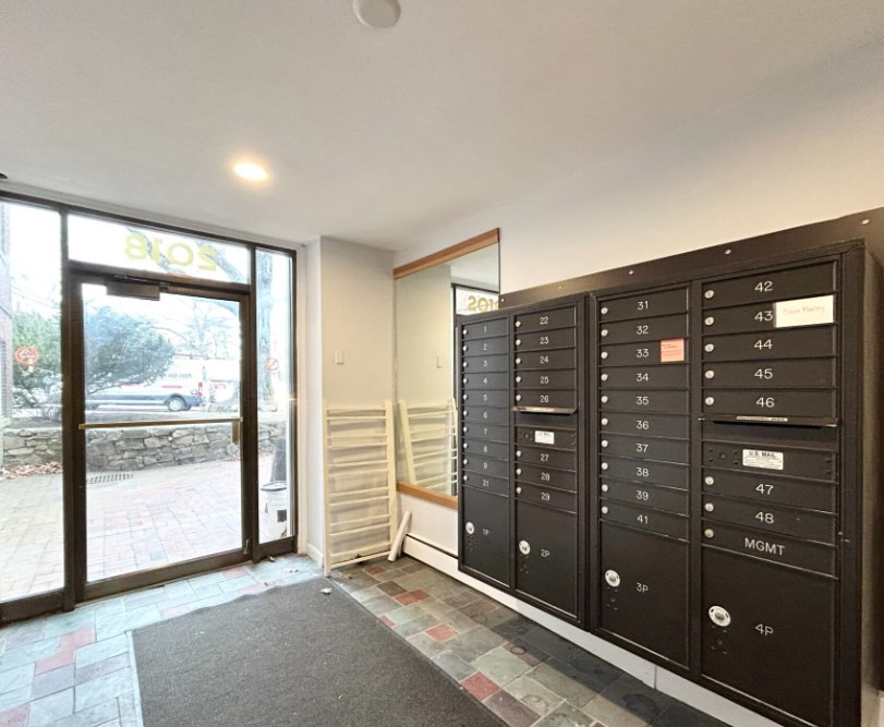 2018 Commonwealth Ave, Boston