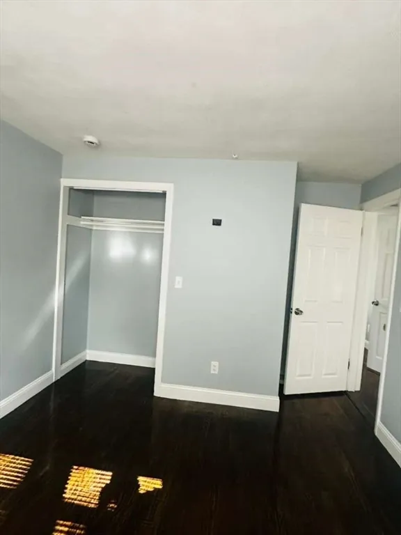 63 Mcgarvey Rd, Stoughton