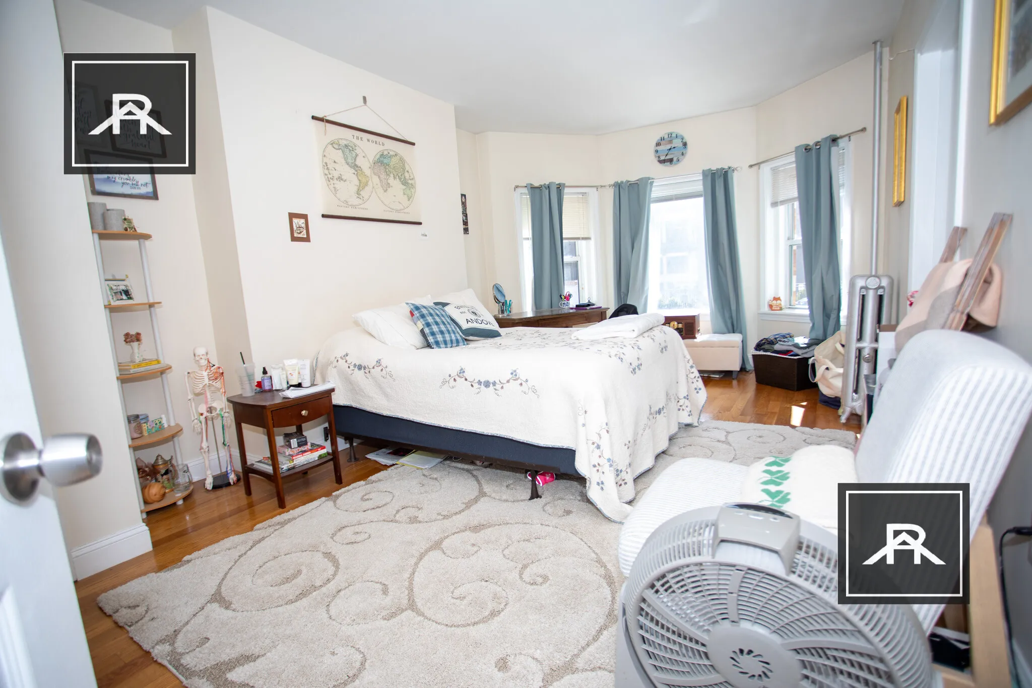 387 Harvard St, North Brookline