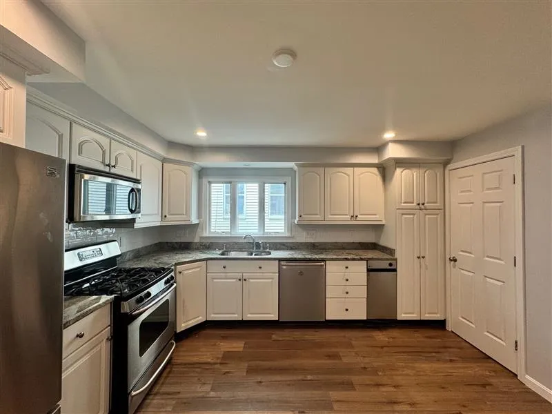 136 Sharon St, West Medford