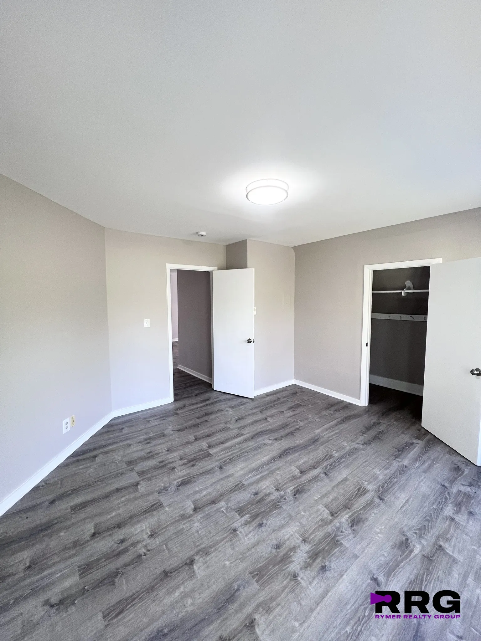 3 Sunderland St, Roxbury
