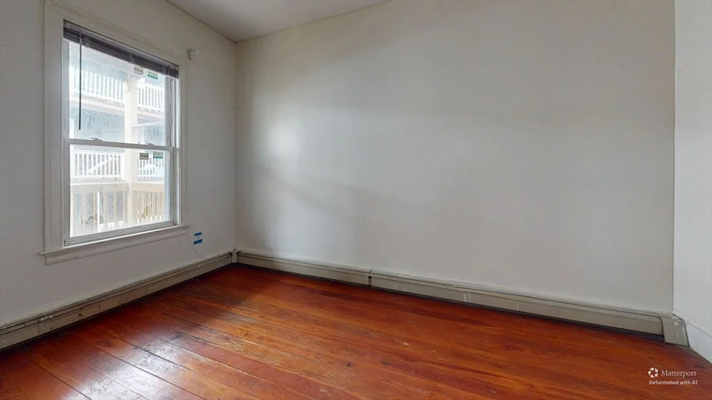 19 Newport, Dorchester
