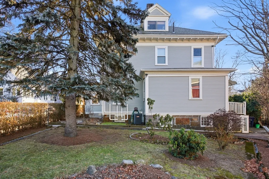 23 Olmstead, Jamaica Plain