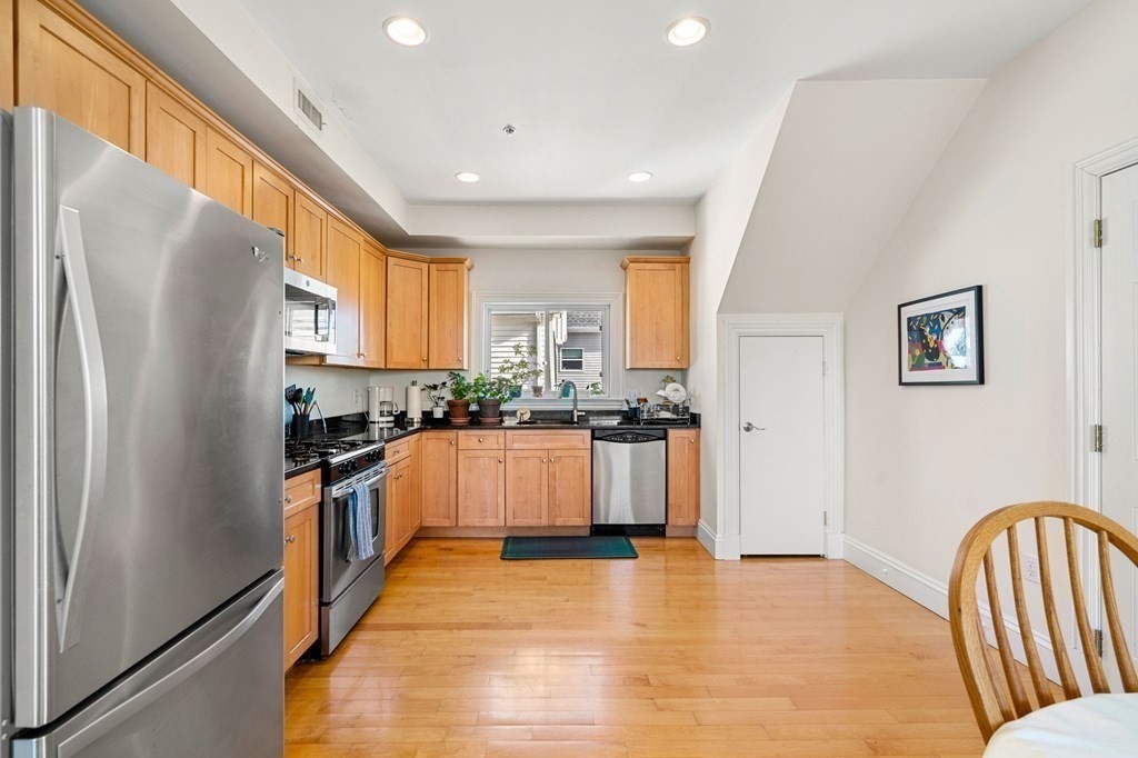 210 Summer St, Spring Hill