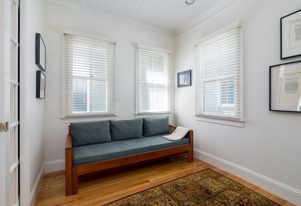 37 Mount Vernon, Neighborhood Nine