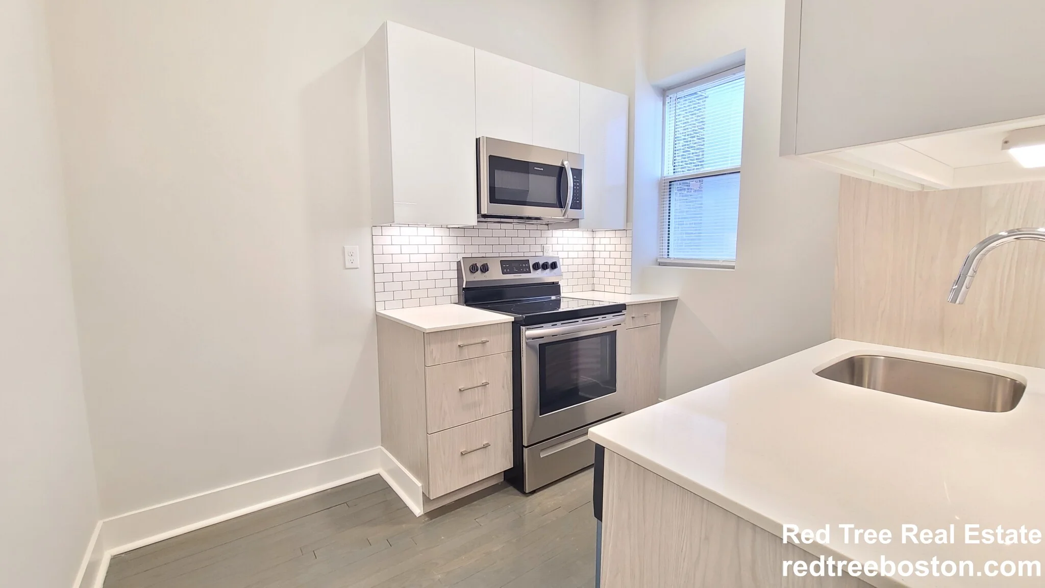 124 Peterborough St, Fenway