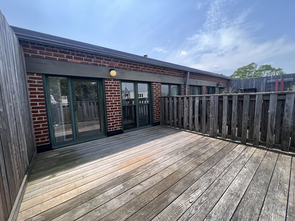 71 Fulkerson St, East Cambridge