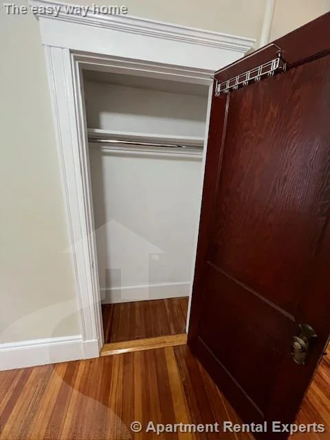 76 Powderhouse Blvd, Davis Square