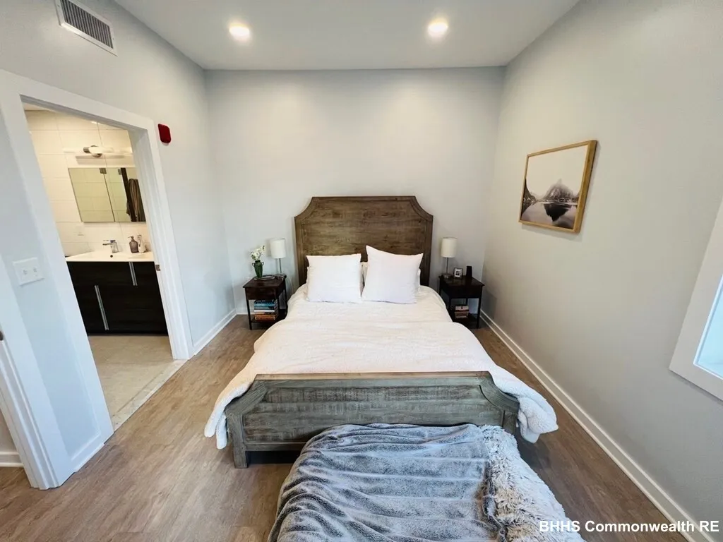 14 Ward St, Ward Two