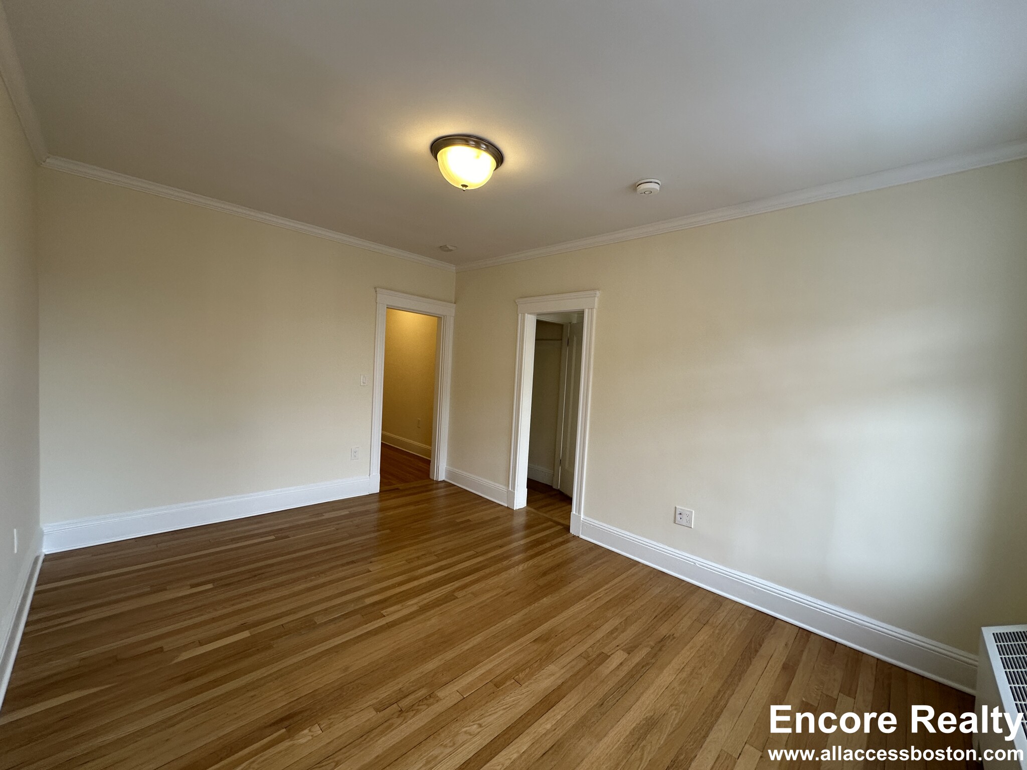 22 Chauncy St, Neighborhood Nine