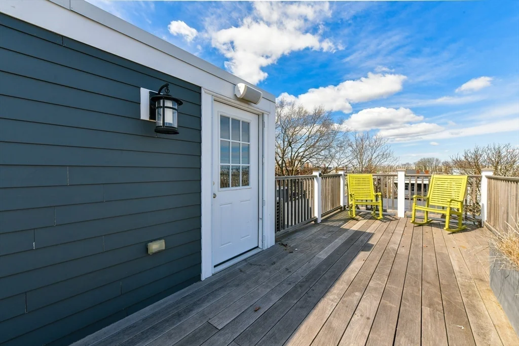 846 East Broadway, South Boston