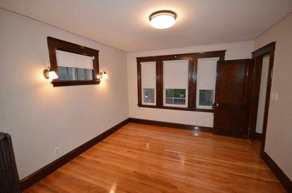 77 Walk Hill St, Jamaica Plain