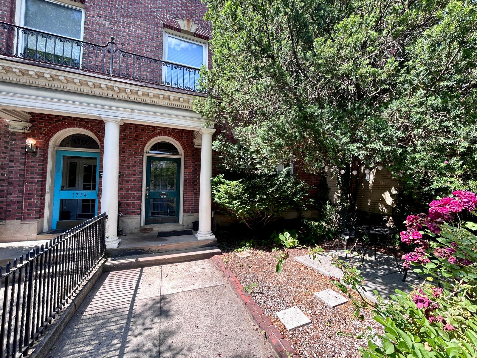 1712 Beacon St, Brookline